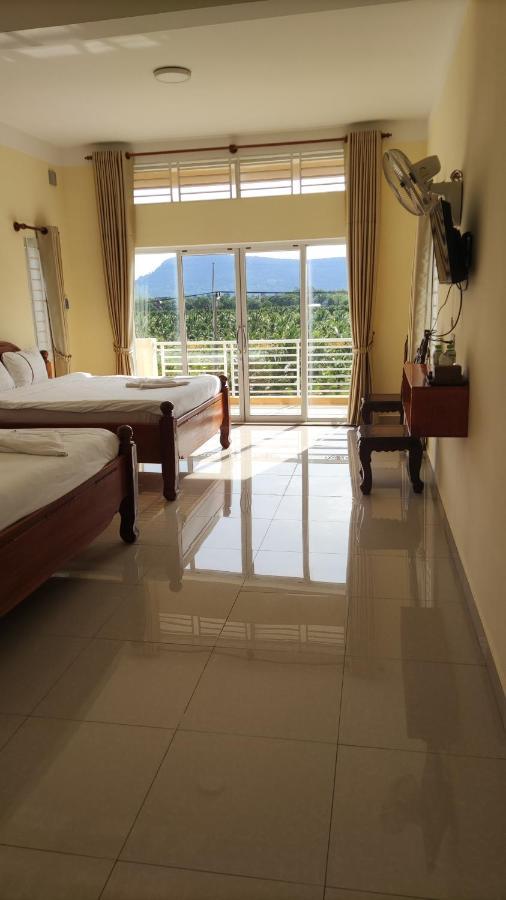 Monica Guesthouse Kampot Exterior photo